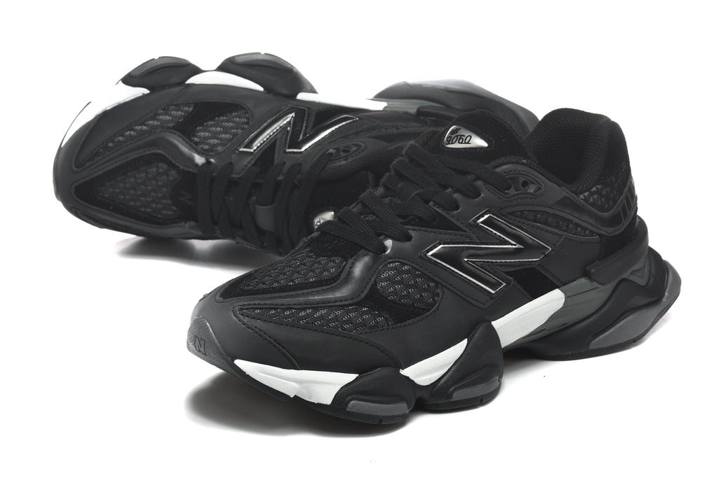 New Balance 9060 "Black / White" - view 3