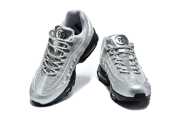 Nike Air Max 95 "Metallic Silver / Black" - view 4