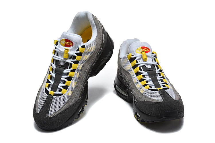 Nike Air Max 95 SP "UNDEFEATED / Grey Yellow" - view 4