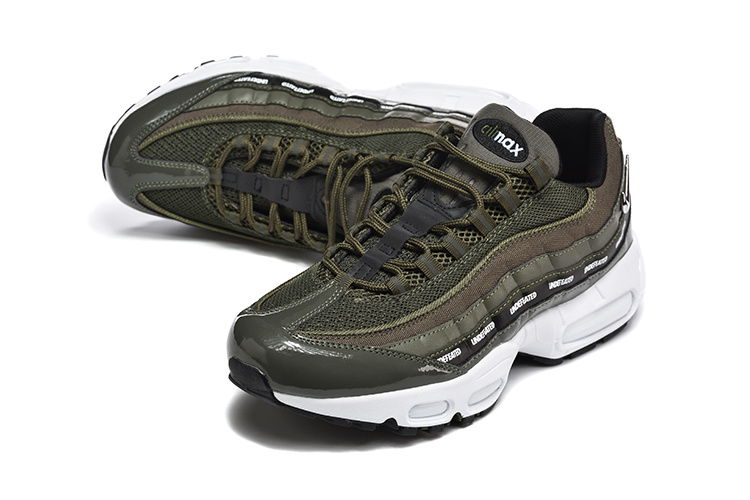 Nike Air Max 95 SP "UNDEFEATED / Olive" - view 3